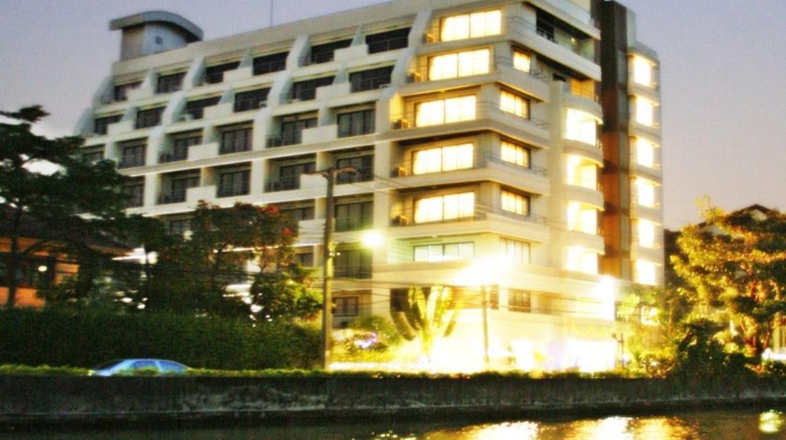 Ziniza The Boutique Service Apartment Бангкок Экстерьер фото